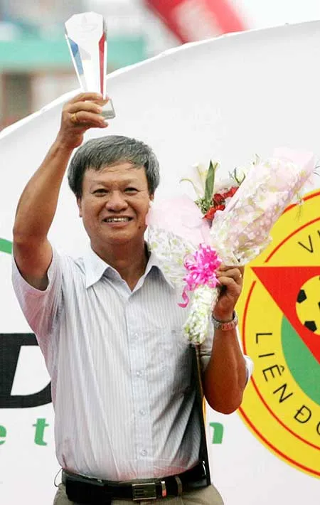 Hà Nội T&T và SL Nghệ An lại bị phơi áo ảnh 2