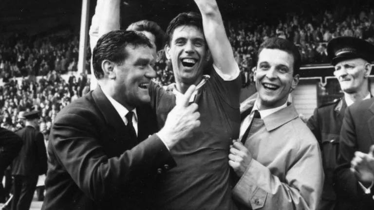 Huyền thoại Cesar Maldini qua đời ảnh 2 Huyền thoại Cesar Maldini qua đời ảnh 2