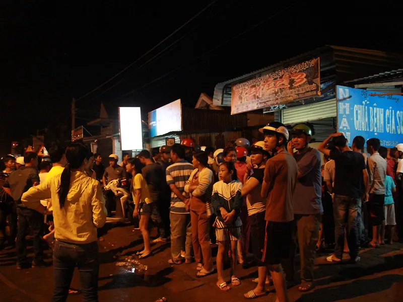 Bắt cháu bé làm con tin, đòi công an cấp súng để tự tử ảnh 1