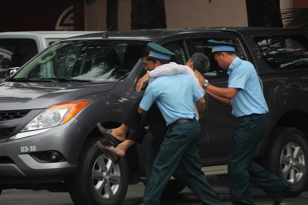 Lễ truy điệu 3 phi công hi sinh khi làm nhiệm vụ ảnh 41 Lễ truy điệu 3 phi công hi sinh khi làm nhiệm vụ ảnh 41