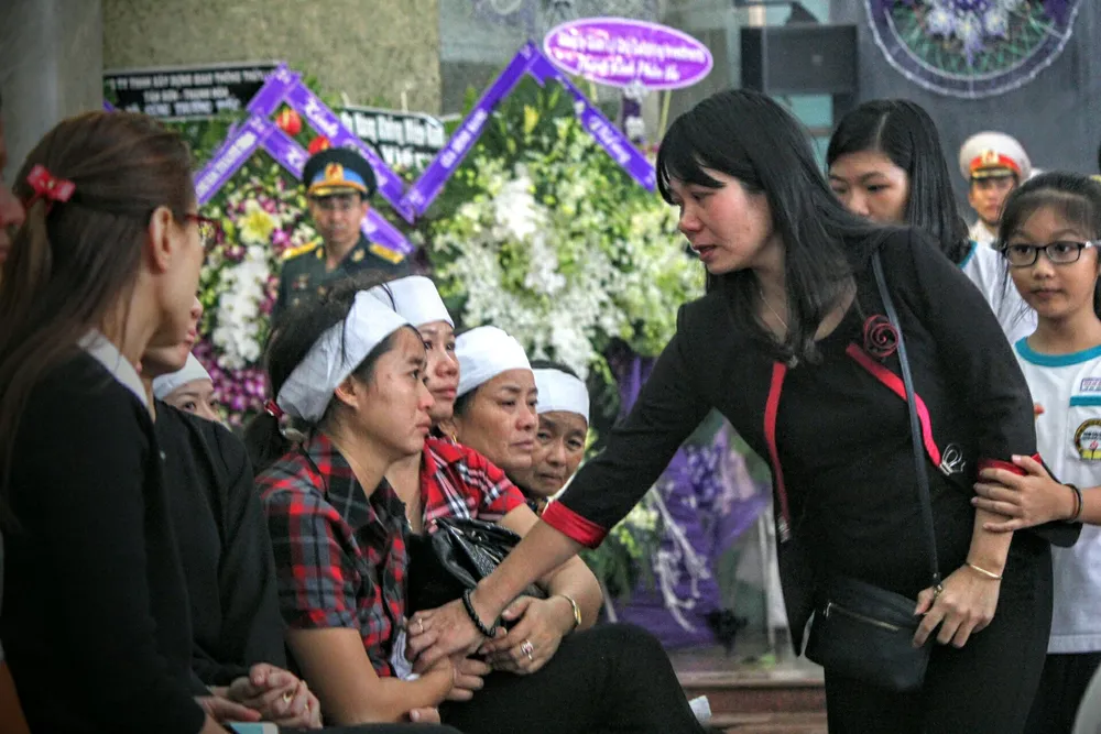 Lễ truy điệu 3 phi công hi sinh khi làm nhiệm vụ ảnh 15 Lễ truy điệu 3 phi công hi sinh khi làm nhiệm vụ ảnh 15