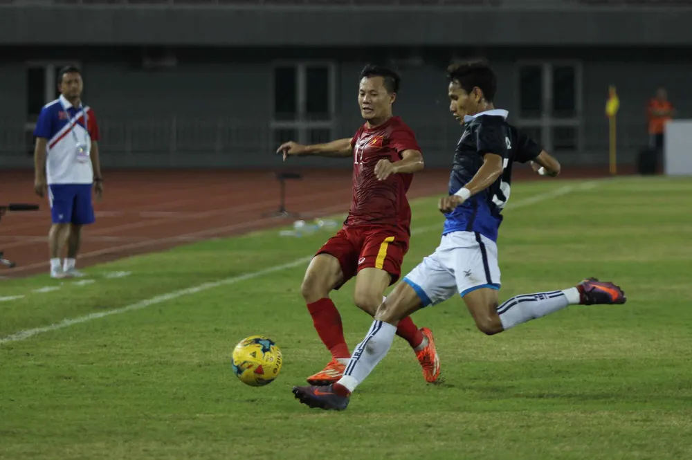 Việt Nam 2-1 Campuchia: Thắng mà không vui ảnh 4 Việt Nam 2-1 Campuchia: Thắng mà không vui ảnh 4
