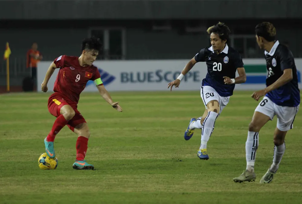 Việt Nam 2-1 Campuchia: Thắng mà không vui ảnh 2 Việt Nam 2-1 Campuchia: Thắng mà không vui ảnh 2
