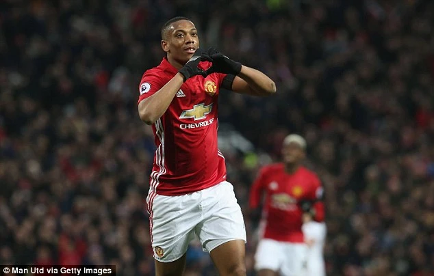 Bản tin tối (14-2): MU và Armstrong sắp mất 'tiền tấn' ảnh 6