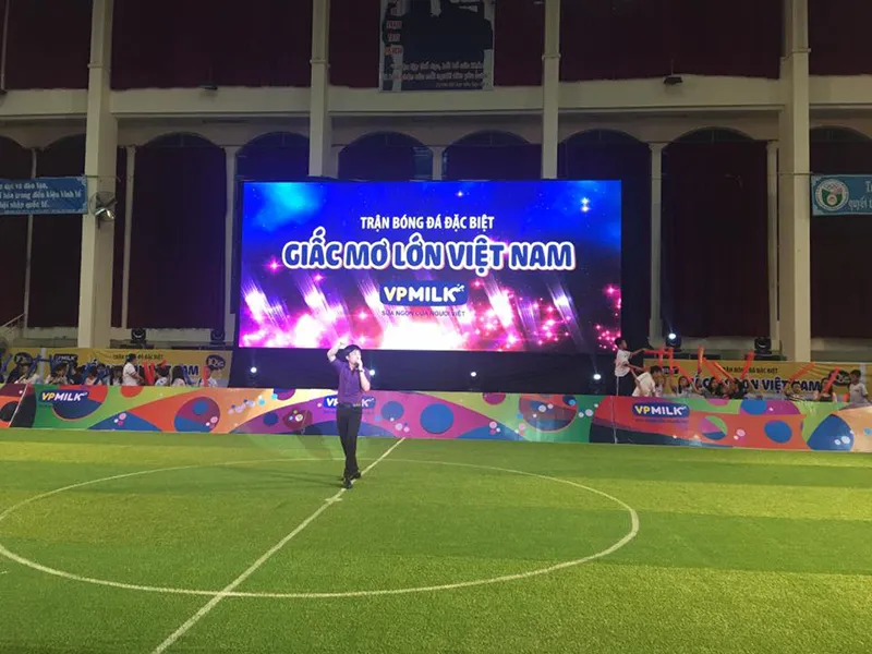 Công Phượng bất ngờ ở TP.HCM tham dự trận cầu đặc biệt ảnh 2