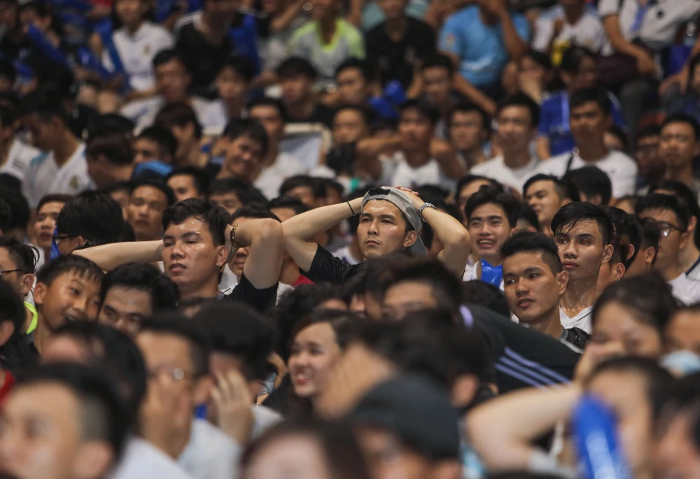 Fan Real bùng nổ với chức vô địch Champions League ảnh 16