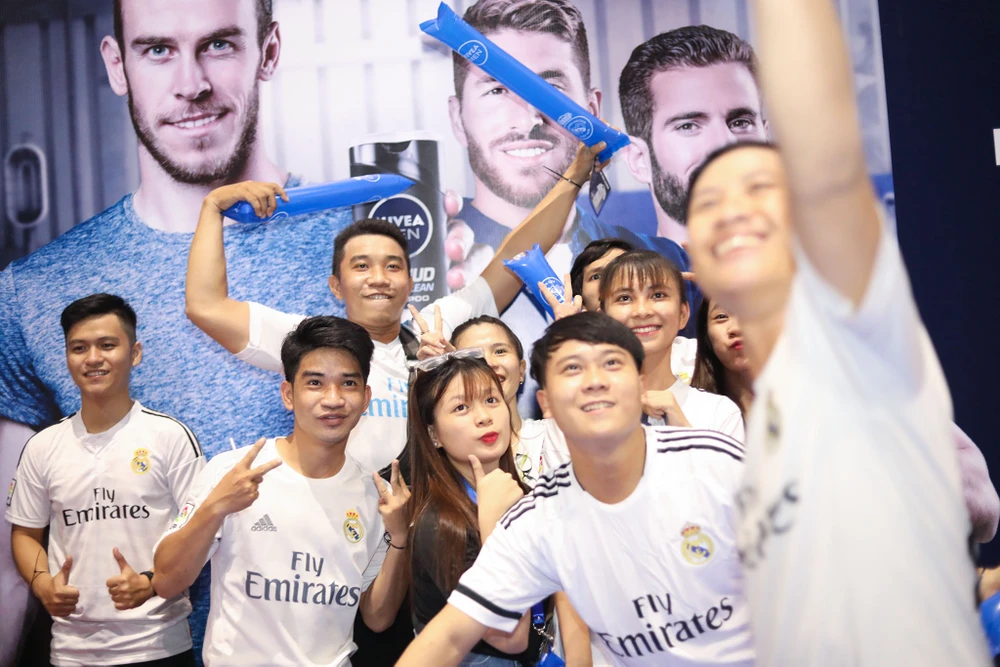 Fan Real bùng nổ với chức vô địch Champions League ảnh 7