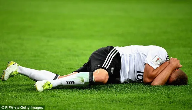 Đức vô địch Confederations Cup bằng đội hình 2 ảnh 8