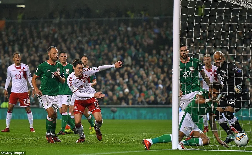 Sao Tottenham rực sáng đưa Đan Mạch bay vào World Cup ảnh 7