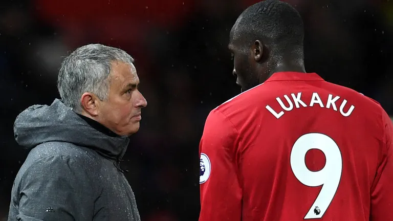 MU đàm phán hợp đồng với cầu thủ 36 tuổi ảnh 2