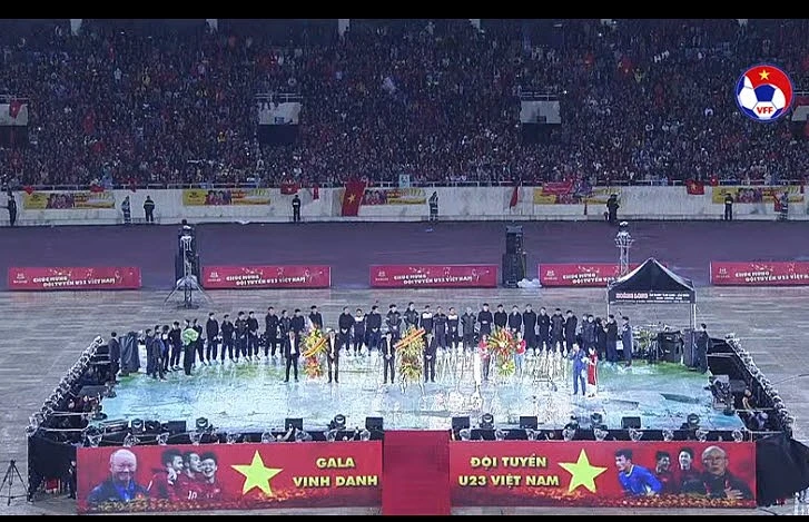 “Đường đến đỉnh vinh quang” vang khắp SVĐ Mỹ Đình ảnh 3
