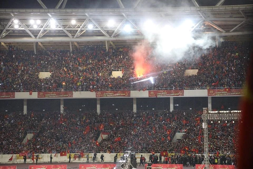 “Đường đến đỉnh vinh quang” vang khắp SVĐ Mỹ Đình ảnh 5