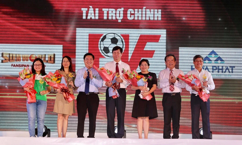 Bốn tuyển thủ Việt Nam đăng quang giải Fair Play 2018 ảnh 16