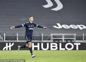 Cristiano Ronaldo bị đồng đội bắt nạt ảnh 4 Ronaldo lập kỷ lục đáng sợ