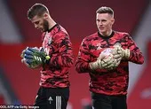 Dean Henderson tuyệt vọng ở Manchester United