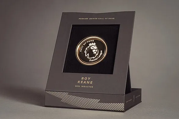 Thêm một huyền thoại MU đi vào lịch sử Premier League ảnh 5 Thêm một huyền thoại MU đi vào lịch sử Premier League ảnh 5