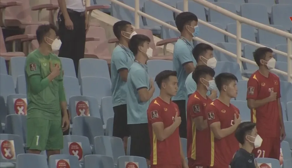 Tuyển Việt Nam thua đáng tiếc và đầy tranh cãi trước Úc ảnh 12