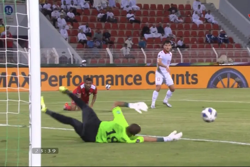 Hàng thủ liên tiếp sai lầm, tuyển Việt Nam thua ngược Oman, ảnh 9