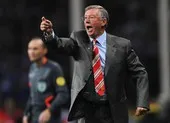 Sir Alex Ferguson nhổ nước bọt vào sao MU