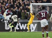 HLV Klopp: ‘Tôi không phải là con chó con của cậu’ ảnh 6 Liverpool thua sốc West Ham, Arsenal vượt mặt MU