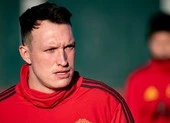 Ronaldo và Bruno Fernandes nổi dậy muốn MU sa thải Solskjaer ảnh 1 13 CLB theo đuổi ngôi sao bị ruồng bỏ của MU