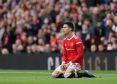 Ronaldo và Bruno Fernandes nổi dậy muốn MU sa thải Solskjaer ảnh 6 Ronaldo nên ngồi dự bị ở MU, Solskjaer gặp rắc rối