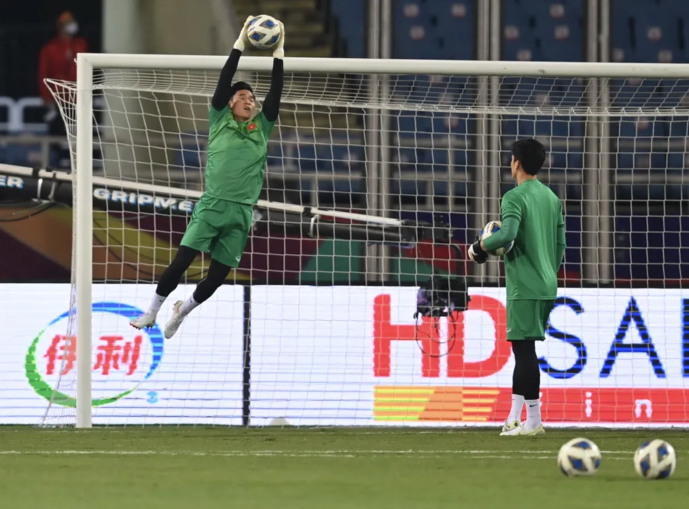 Nhật Bản vất vả vượt qua Việt Nam tại Mỹ Đình ảnh 13