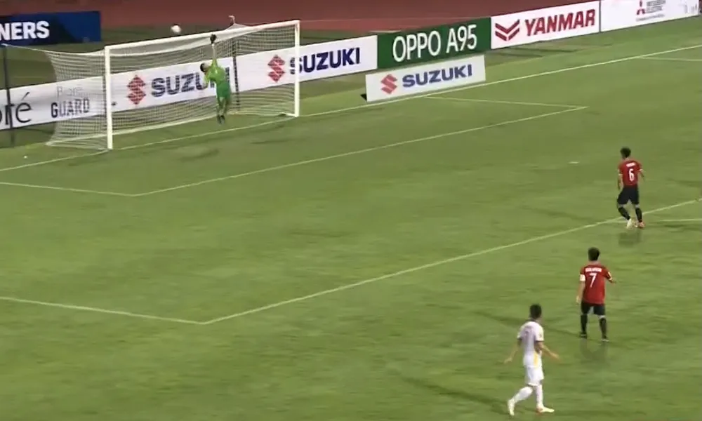 Văn Thanh đá hỏng 11m, Việt Nam bỏ lỡ cơ hội lên ngôi đầu AFF Cup ảnh 11 Văn Thanh đá hỏng 11m, Việt Nam bỏ lỡ cơ hội lên ngôi đầu AFF Cup ảnh 11