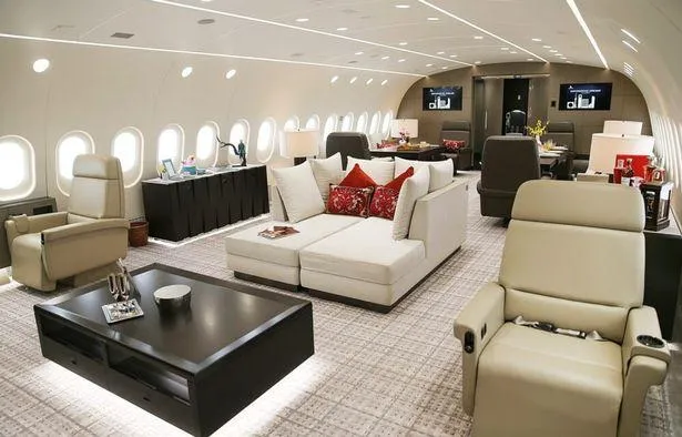 Chiếc máy bay có thể chở 50 hành khách với chỗ ngồi thoải mái, bếp ăn, phòng ngủ và phòng tắm. ẢNH: SIMPLEFLYING