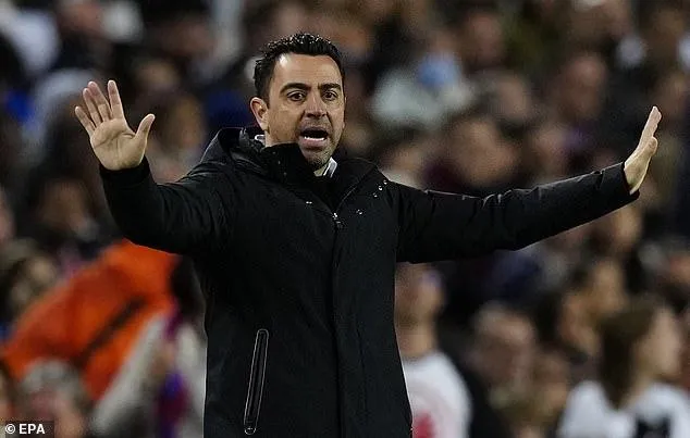 Xavi cũng khó hiểu vì sao Barca đá trên sân nhà mà như sân khách. ẢNH: EPA Xavi cũng khó hiểu vì sao Barca đá trên sân nhà mà như sân khách. ẢNH: EPA