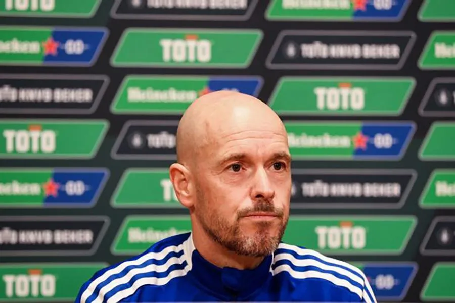 Ten Hag không muốn gia hạn hợp đồng với Ajax. ẢNH: GETTY