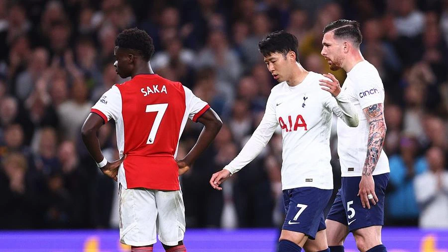 Son Heung-min thất vọng khi bị Conte thay ra khỏi sân. ẢNH: GETTY