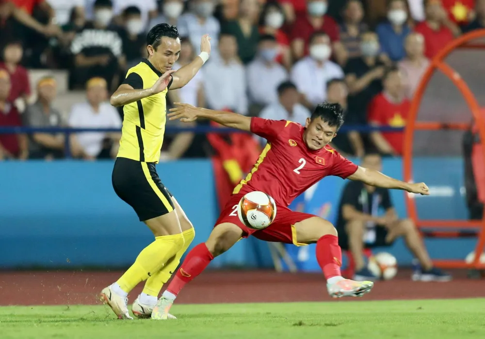 U-23 Malaysia đang chơi rất khó chịu. ẢNH: ANH PHƯƠNG U-23 Malaysia đang chơi rất khó chịu. ẢNH: ANH PHƯƠNG