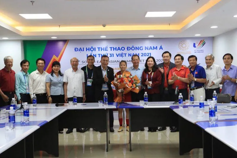 VFF cũng thưởng cho nữ Việt Nam 500 triệu đồng. ẢNH: VFF