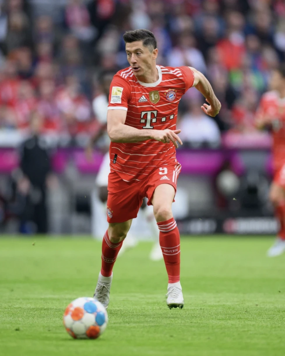 Lewandoski có 8 năm chơi thành công ở Bayern Munich. ẢNH: GETTY Lewandoski có 8 năm chơi thành công ở Bayern Munich. ẢNH: GETTY