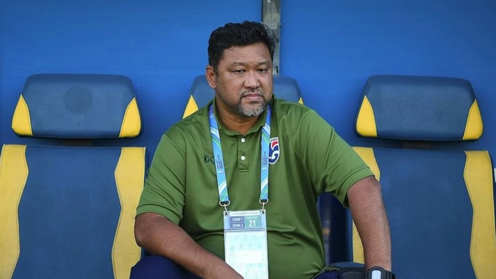HLV Worawut Srimaka của U-23 Thái Lan. ẢNH: THAI RAITH