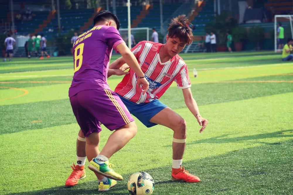 Ở trận đầu tiên, báo Pháp Luật TP.HCM hòa Cục Thi hành án dân sự với tỉ số 2-2