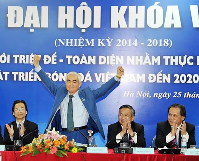 Ông Lê Hùng Dũng trúng cử chức chủ tịch VFF khóa VII (nhiệm kỳ 2014 - 2018). ẢNH: VFF