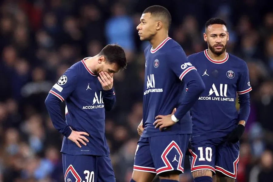 Dù sở hữu bộ ba tấn công hay nhất thế giới nhưng PSG thất bại ở mùa trước vì không vô địch Champions League. ẢNH: REUTERS Dù sở hữu bộ ba tấn công hay nhất thế giới nhưng PSG thất bại ở mùa trước vì không vô địch Champions League. ẢNH: REUTERS