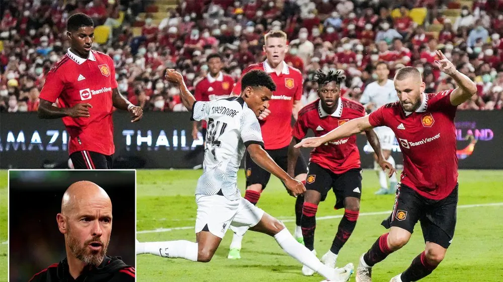 Ten Hag hài lòng về trận Man Utd thắng LIverpool 4-0. ẢNH: MIRROR