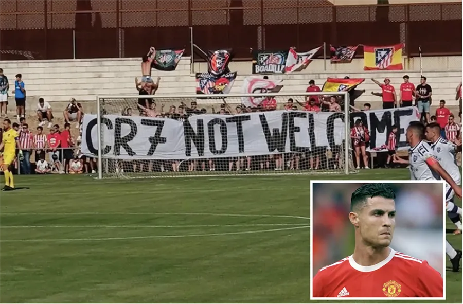 CĐV Atletico Madrid giăng biểu ngữ &quot;không chào đón CR7&quot;. ẢNH: SUN SPORTS