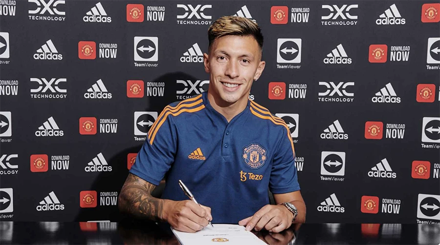 Martinez chính thức ký hợp đồng với Man Utd. ẢNH: MAN UTD