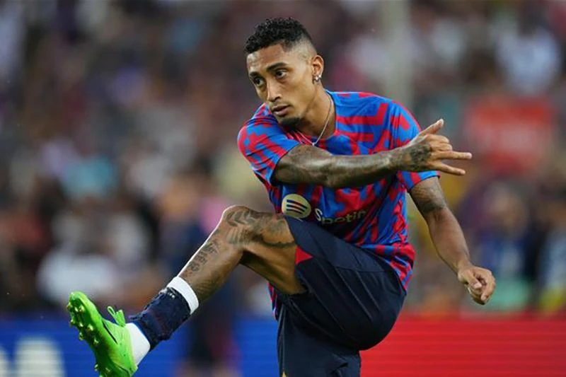 Raphinha đang cùng chung số phận với Lewandowski. ẢNH: GETTY