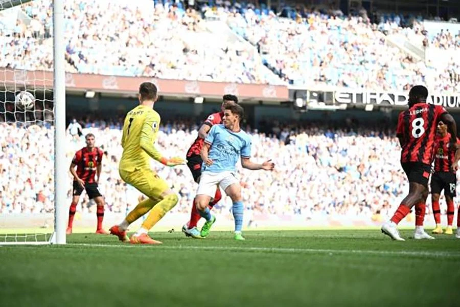 Man City có trận đấu khá dễ dàng trước Bournemouth. Ảnh: Getty