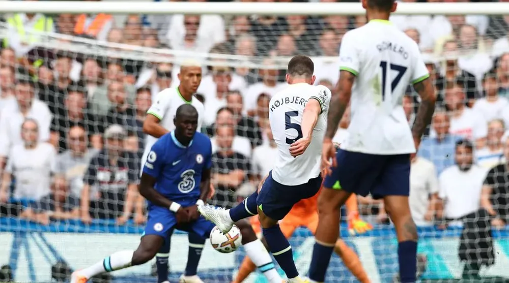 Hojbjerg có bàn gỡ hòa cho Tottenham. Ảnh: Getty