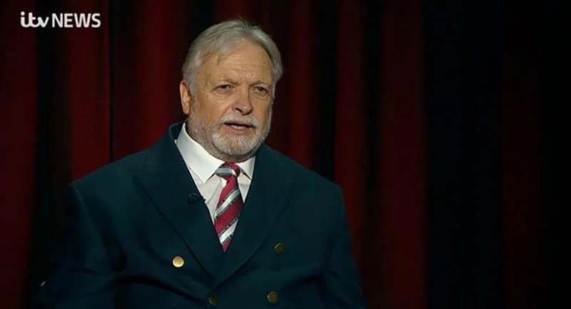 Michael Knighton đang muốn làm cầu nối và gương mặt đại diện để các nhà đầu tư mua lại MU. ẢNH: ITV NEWS