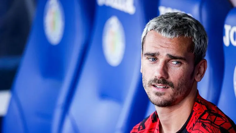 Griezmann có buồn khi bị cả Barca lẫn Atletico Madrid xem là "của nợ". ẢNH: GETTY Griezmann có buồn khi bị cả Barca lẫn Atletico Madrid xem là "của nợ". ẢNH: GETTY