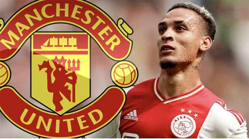 Antony đến ở rất gần Old Trafford? ẢNH: SUN SPORTS Antony đến ở rất gần Old Trafford? ẢNH: SUN SPORTS