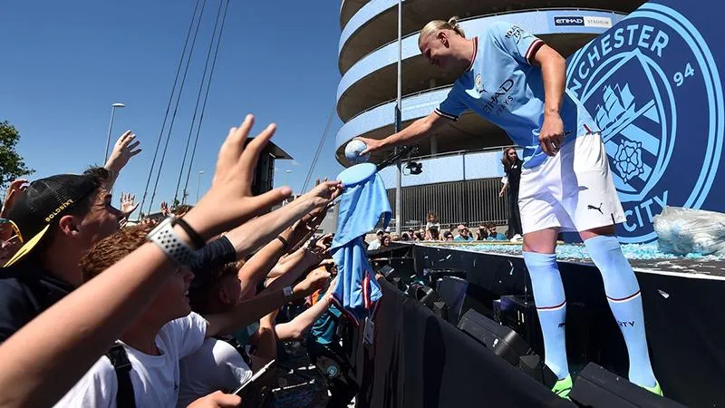 Haaland từ chối Bayern Munich để gia nhập Manchester City. ẢNH: GETTY Haaland từ chối Bayern Munich để gia nhập Manchester City. ẢNH: GETTY