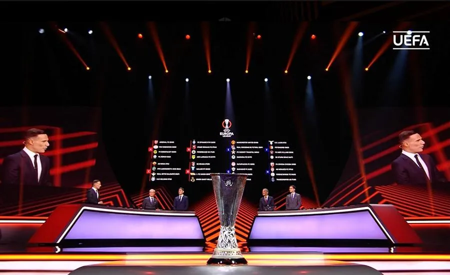 Quang cảnh buổi lễ bốc thăm vòng bảng Europa League. ẢNH: UEFA Quang cảnh buổi lễ bốc thăm vòng bảng Europa League. ẢNH: UEFA